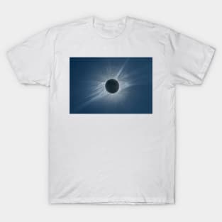 Total solar eclipse, corona at totality (C045/6510) T-Shirt